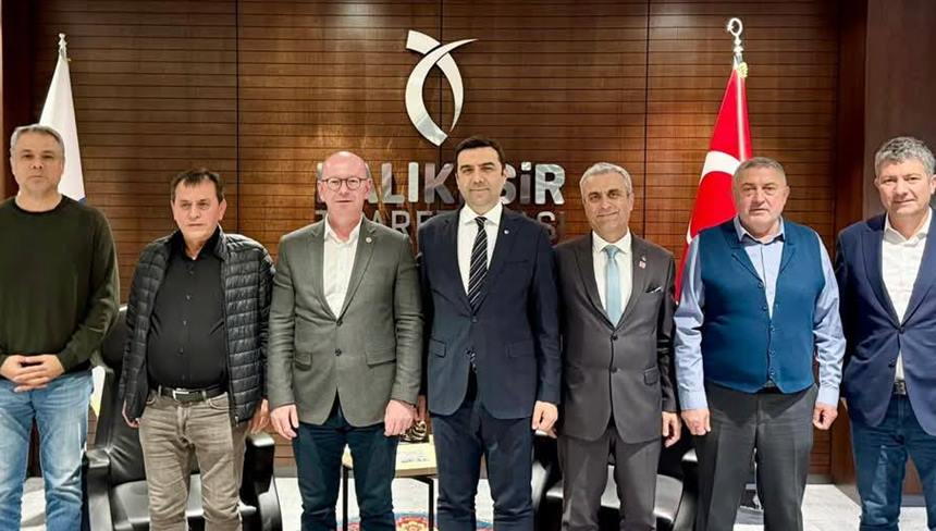 Serkan Sari Rahmi Kula Bto