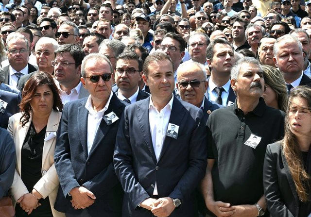 Zeyrek Caneza Akin