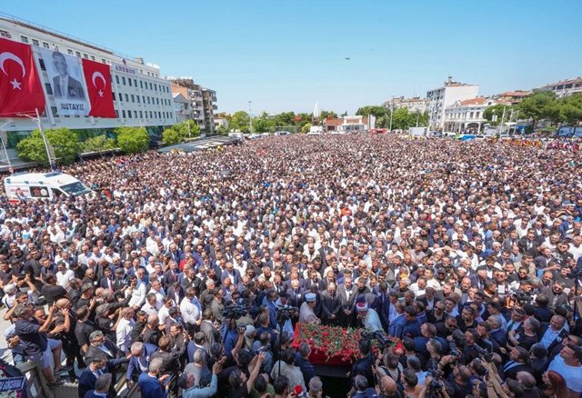 Zeyrek Caneza1
