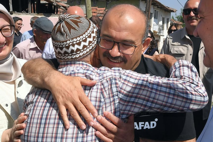 Ustaoglu Deprem Sindirgi