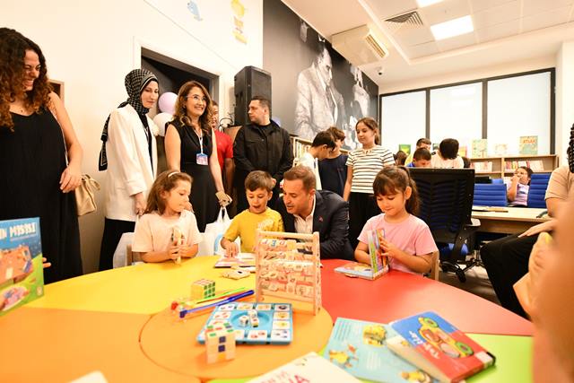 Akiq Kutuphane Camlik (3)