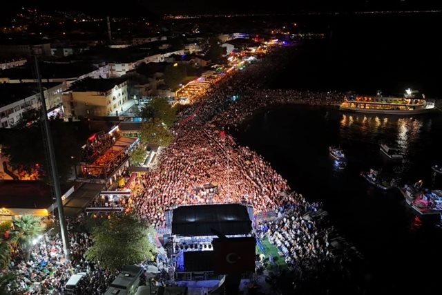 Haluk Lyevent Konser