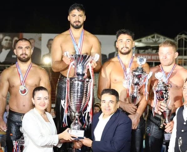 Tarihi Elmali Gureslerinde Balikesir Ruzgâri 4