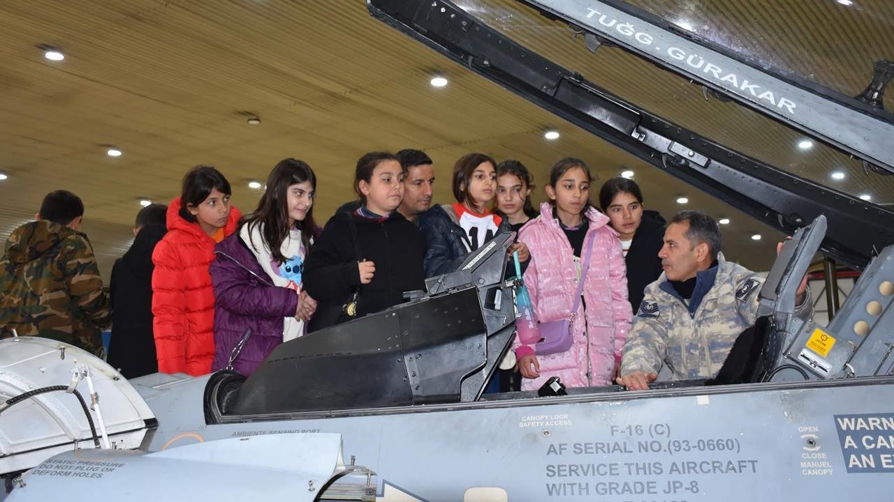 Balıkesir Hava Üssü'nde "Mehmetçikle Bir Gün" Projesi