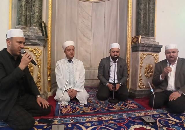 Pasa Cami Namaz Imam (3)