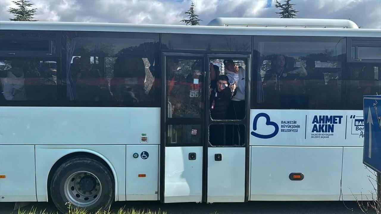 Uşak'ta Balıkesirspor taraftarına çirkin saldırı