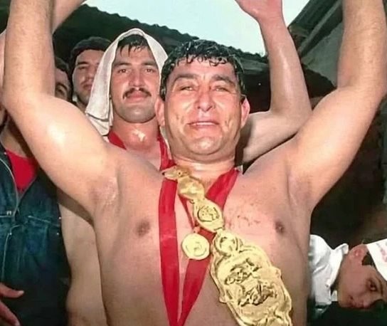 Ibrahim Gumus Kimdir