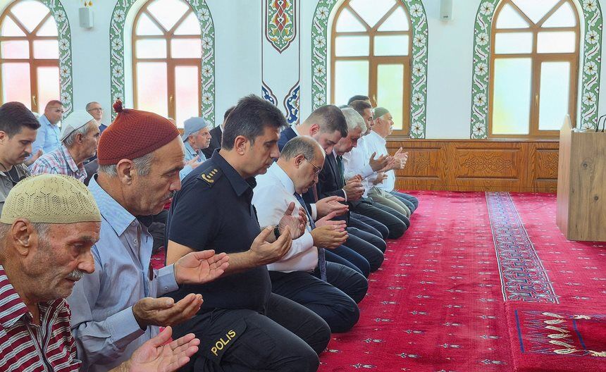 Ustaoglu Cami Sindirgix