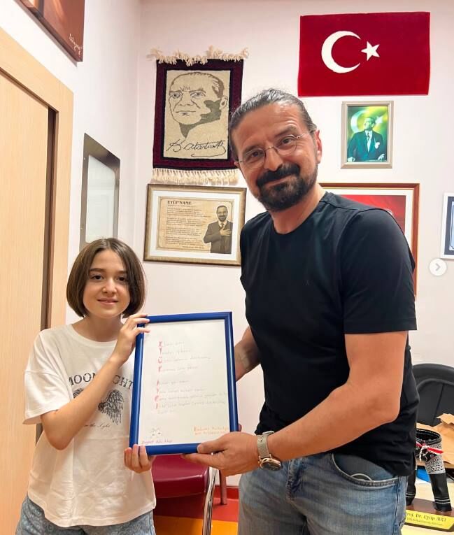 Eyup Avci Zeynep