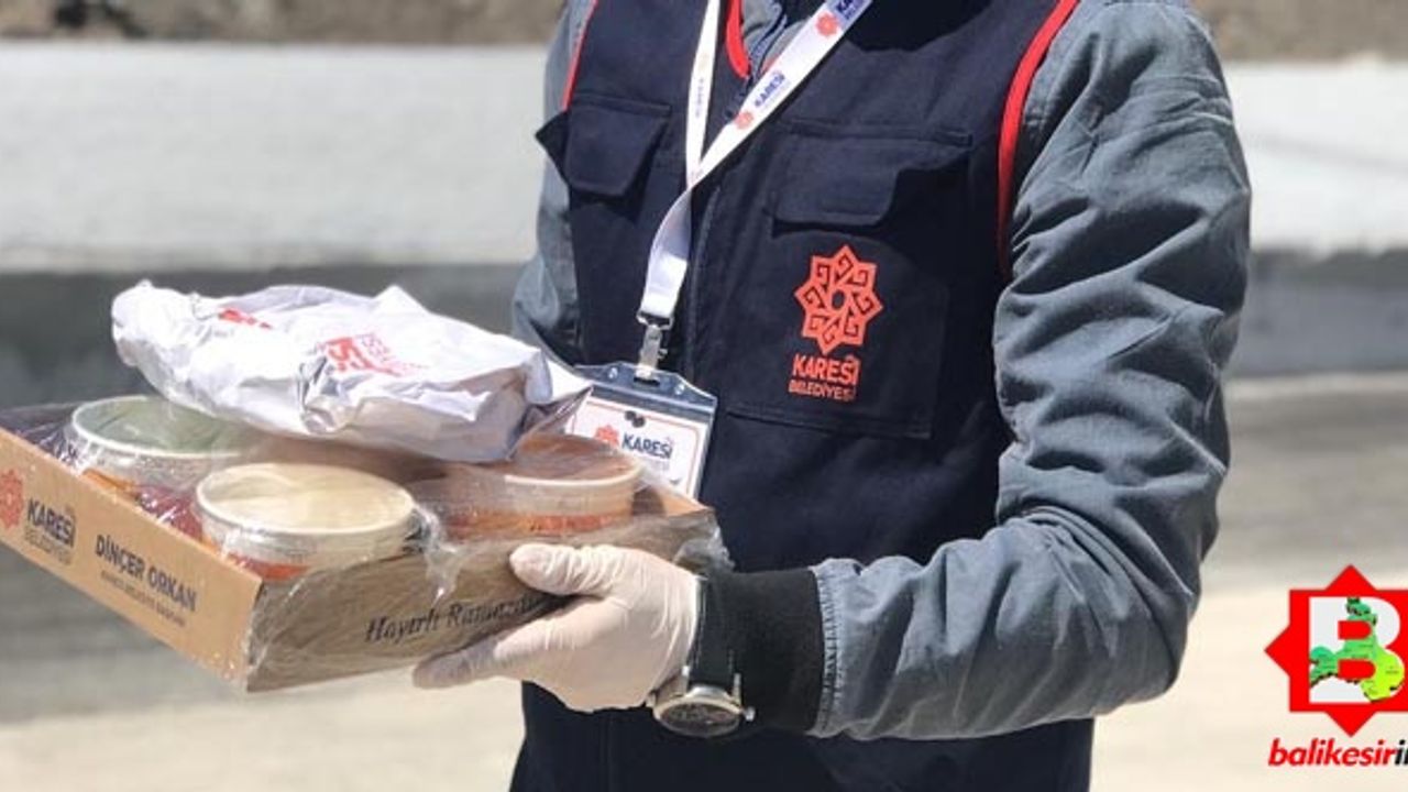 Dinçer Orkan'dan evlere iftarlık paket servisi