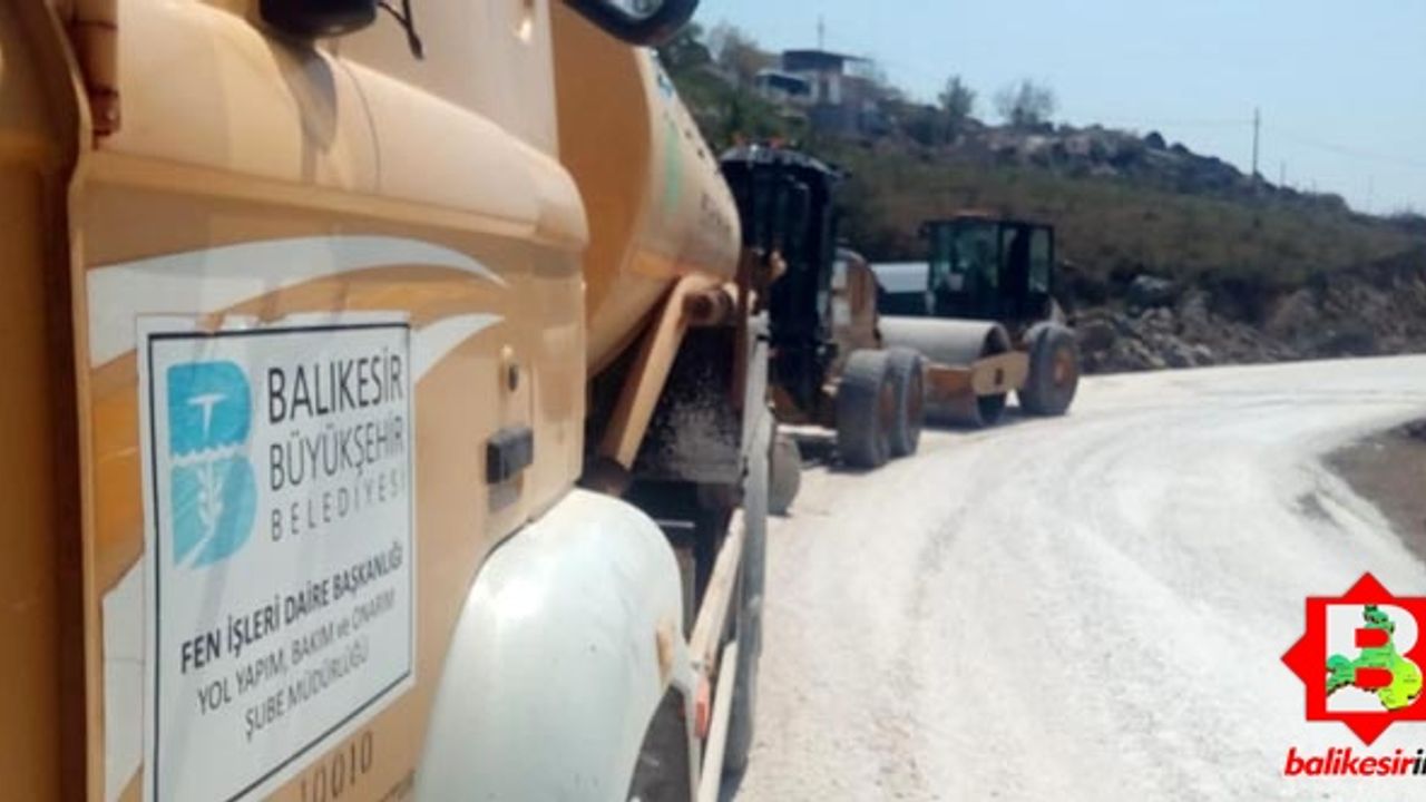 İlçelerde yol genişletme çalışmaları sürüyor