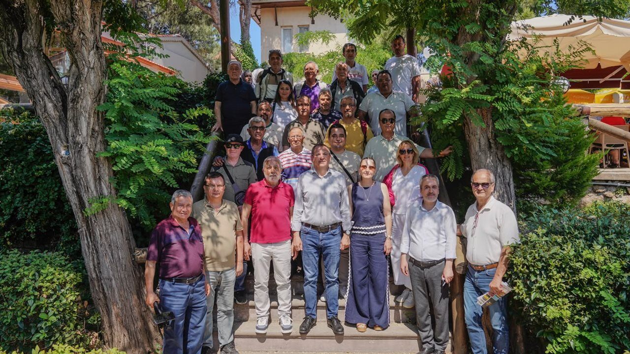 BALIKESİR BASINI AYVALIK'TA STRES ATTI