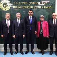 SİYASET