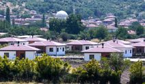 6.1'LİK DEPREMİN YARALARI 10 AYDA SARILDI
