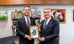 Mustafa Canbey'den başkan Ahmet Akın'a salvo!