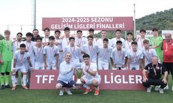 Balıkesirspor'un gençleri Türkiye ikincisi