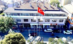Dursunbey Belediyesi eski binayı yıkıyor