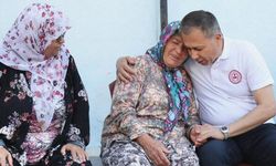 Bakan Ali Yerlikaya deprem bölgesini karış karış gezdi