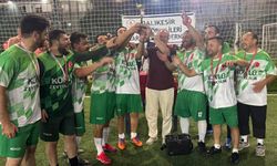 Dursunbey Diyanetspor şampiyon oldu