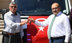 Balıkesir'de bir hayırsever ambulans bağışladı