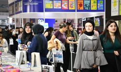 Balıkesir Kitap Fuarı’na ilk 2 günde 35 bin ziyaretçi