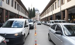 Balıkesir çarşıda çifte park sorununa neşter