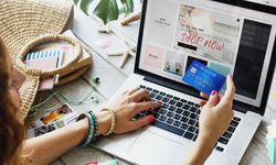 Çevrimiçi Alışveriş Yaparken Güvende Kalmak: Siber Güvenlik Temelleri