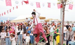 BURHANİYE’DE 23 NİSAN RUHUNA YAKIŞIR KUTLAMA