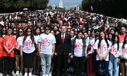 Başkan Akın ve 1071 Balıkesirli Genç Anıtkabir’de