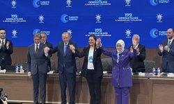 Burcu Köksal’a rozeti Başkan Erdoğan taktı
