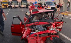 Altınoluk'ta feci kaza: 2 ölü, 3 yaralı var