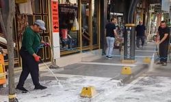 Bigadiç'te cadde ve sokaklar sabunlu suyla pırıl pırıl