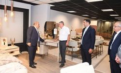 MOBİLYA SEKTÖRÜNÜN GÖZDESİNE VALİ ZİYARETİ