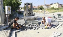BURHANİYE’DE YOL YAPIM VE ONARIM ÇALIŞMALARI KESİNTİSİZ SÜRÜYOR