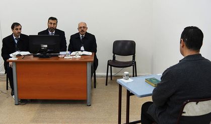 Kepsut Cezaevinde hafızlık sevinci yaşadı