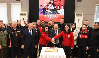 112 GÜNÜ PASTASINI VALİ İLE KESTİLER