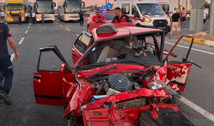 Altınoluk'ta feci kaza: 2 ölü, 3 yaralı var