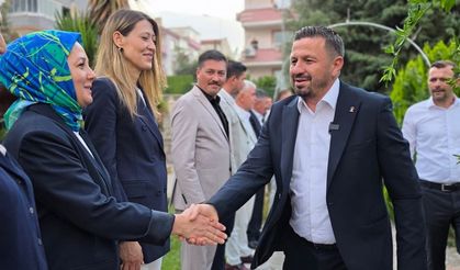AK Parti'den Balıkesir'de Masa Başında Değil, Sahada Siyaset
