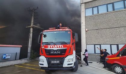 Balıkesir OSB'de Korkutan Yangın.. Dumanlar Şehri Kapladı!