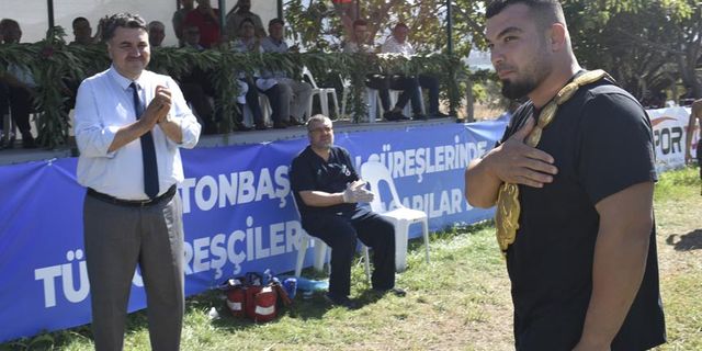 Havran'da altın kemer Mehmet Yeşil Yeşil'in