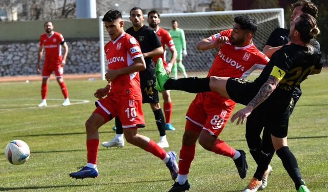 Şampiyonluk yolu Muğla virajında ufak bir kaza!
