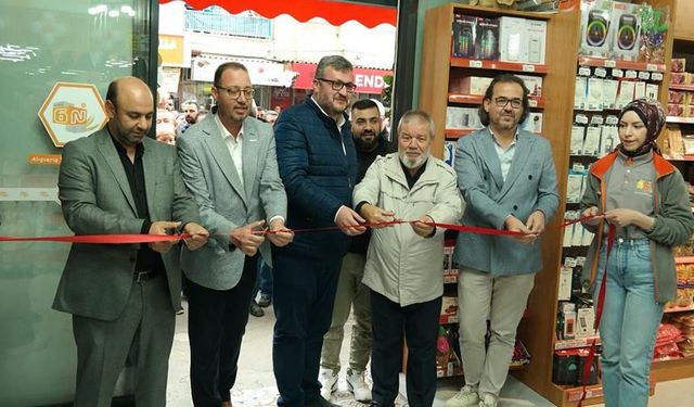 Balıkesir markası 6N Market 32. Şubesini açtı