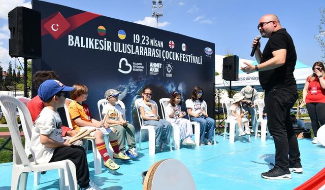 Balıkesir'de bir ilk! Uluslararası Çocuk Festivali başladı