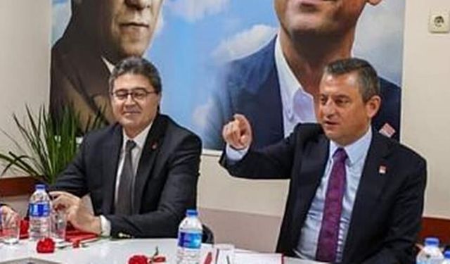 CHP'de işler karıştı! Özgür Özel ve ekibi PM'den istifa etti