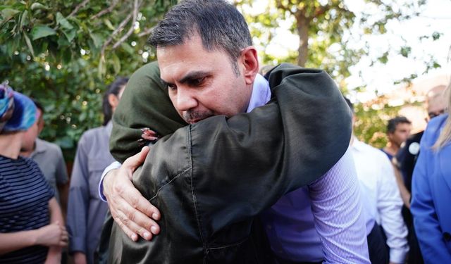 Sındırgı'ya söz vermişti. Temel atmaya geliyor