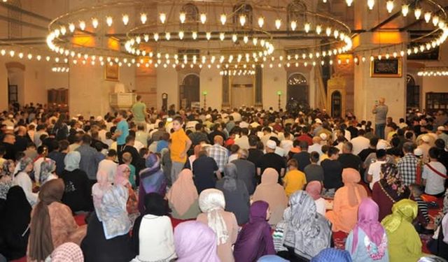 Çocuklarla ailece Sabah Namazı buluşması