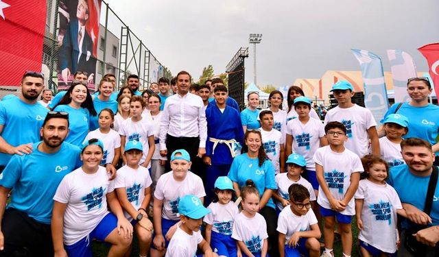 Balıkesir'deki amatör spor kulüplerine malzeme desteği