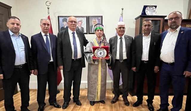 Balıkesirli Duayen Terzi Vacip Aktaş’a Ahilik Ödülü