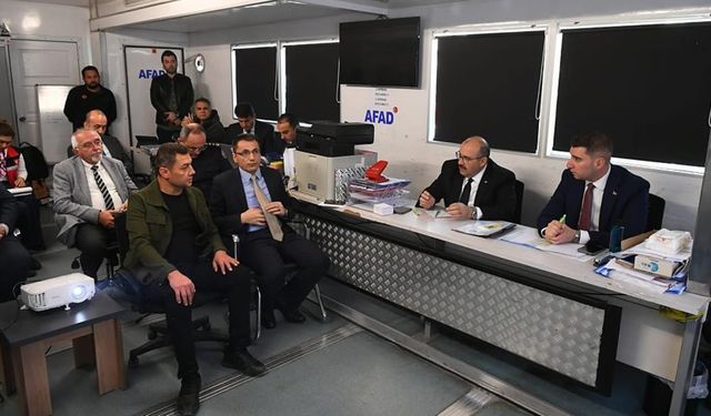 Balıkesir Valisi Ustaoğlu'dan Sındırgı depremi açıklaması