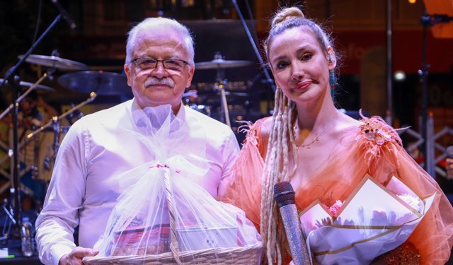 BURHANİYE’DE 2025 DOLU DOLU GEÇTİ